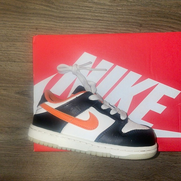 Nike dunks (Halloween edition) - Picture 5 of 8
